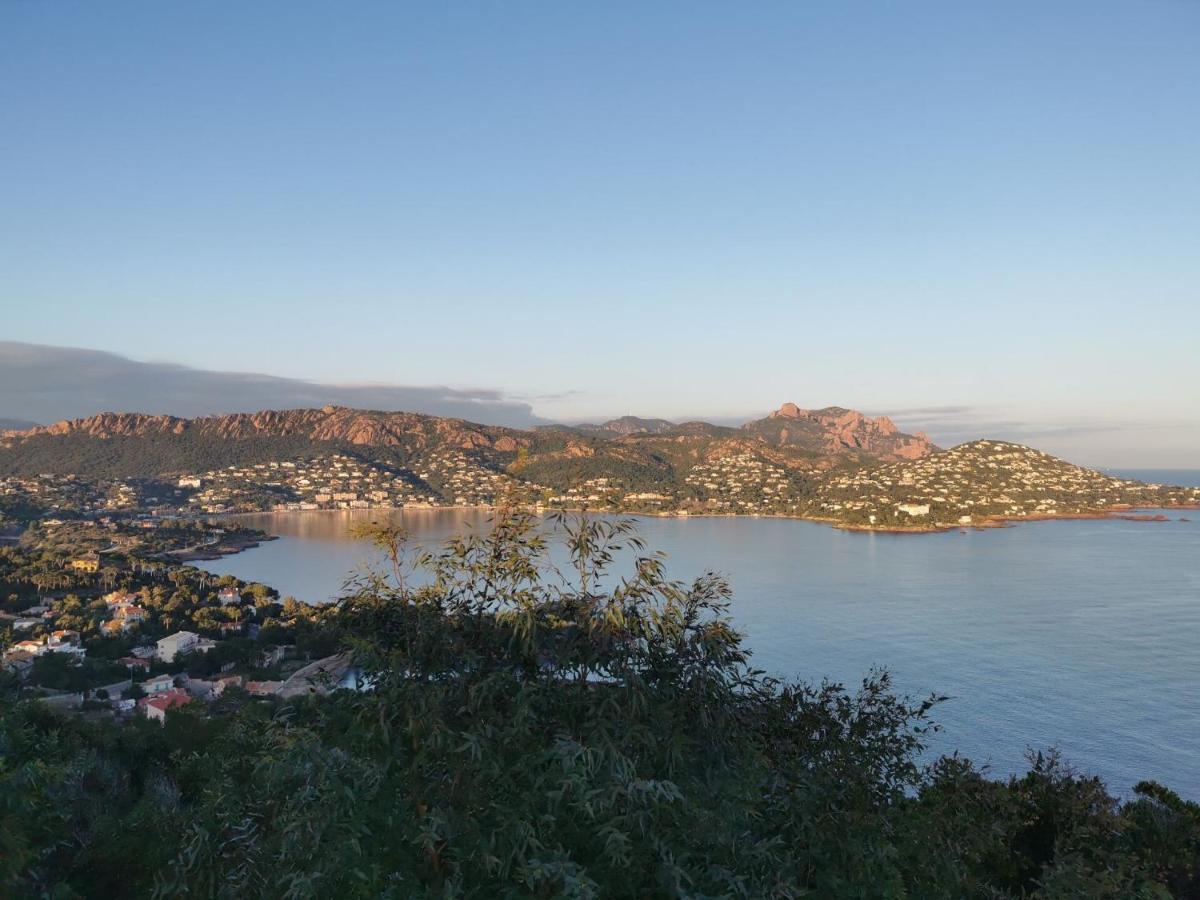 Saint Raphael, Cap Esterel Le Hameau. Vue Mer Buitenkant foto